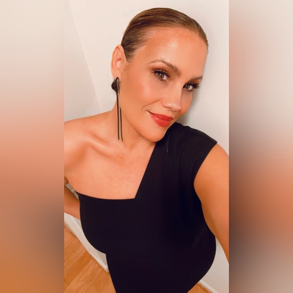 Meet your Posher, Melissa - Picture 1 of 1